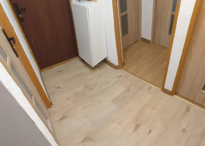 Проживание в семье 2050 Zwyciestwa 23 - Tanie - Samodzielne Zameldowanie - Self Check In