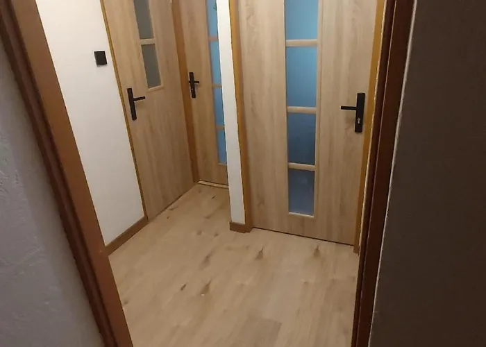 2050 Zwyciestwa 23 - Tanie - Samodzielne Zameldowanie - Self Check In Homestay