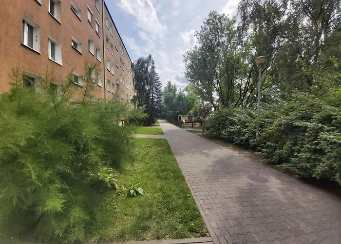 2050 Zwyciestwa 23 - Tanie - Samodzielne Zameldowanie - Self Check In Проживание в семье *