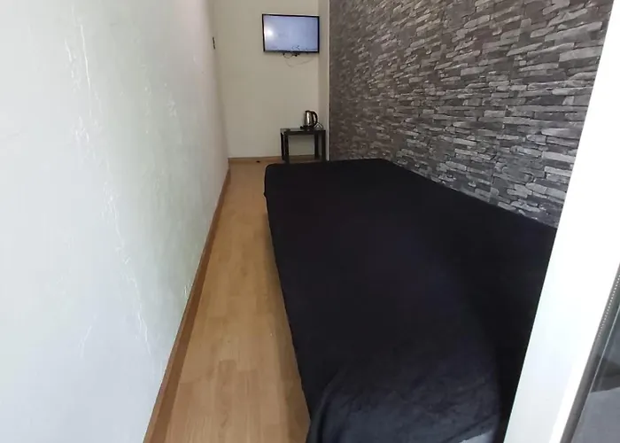 2050 Zwyciestwa 23 - Tanie - Samodzielne Zameldowanie - Self Check In Homestay